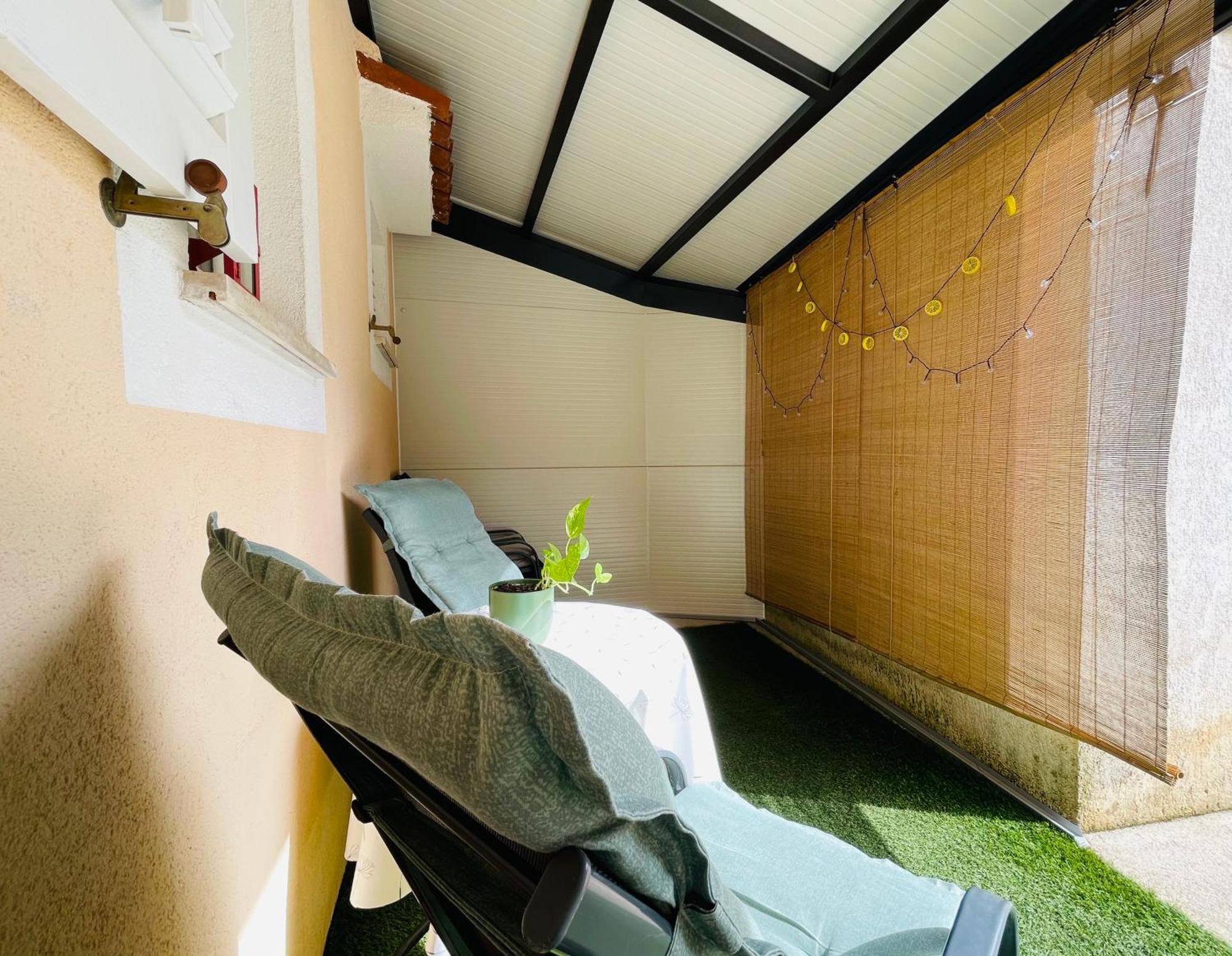 Apartment Green 29 Ровин Екстериор снимка